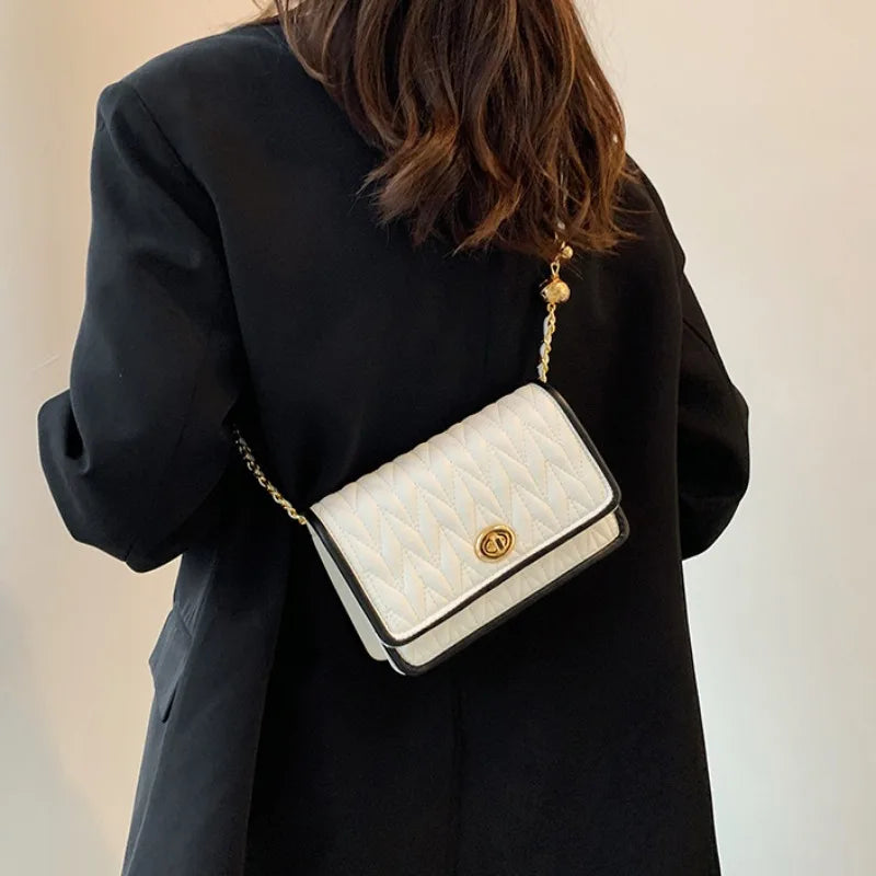 Bolsa Feminina Pequena de Ombro Quadrada Lounge